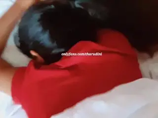 Sri Lanka Campus Girl Fuck with her best Friend - අලුත් කෙල්ලට දීපු කැම්පස් රැග් එක