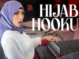 Hijab Girl Nina Grew up Watching American Teen Movies and is Obsessed with becoming Prom Queen