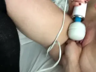 Real Amature Wife Fisting Hard Orgasm on Vibrator Magic Wand