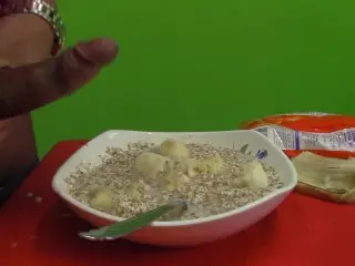 Preparing the most Nutritious Breakfast for a Hot Sportsman