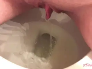 Toilet Pee Break ! (Desperation)