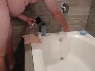 Trying out the Bathmate Hydro Penis Pump (ending got Cut Out)