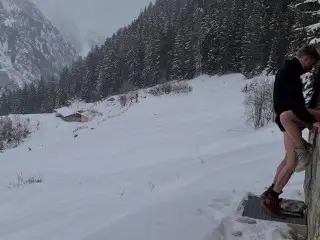 Couple HIDE TO FUCK while Hiking IN THE SNOW,mountain Forest and Birdsong, Romantic Intimate Love