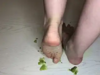 Food Crush Fetish, Show my Feet