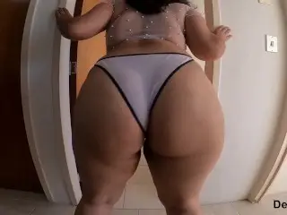 My Thick Ass VENEZUELAN Neighbor is alone and she Invites me for FUCKING