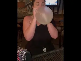 Buttplugbetty - Blow to Pop at the Bar