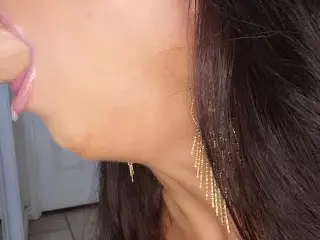 Sloppy Dripping Wet Spit Deepthroat Dildo Close up