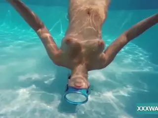 Sexy Candy Swims and Strips Nude Underwater