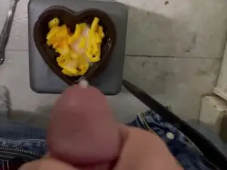 Cum in Food: Mac and Cheese. who wants Some?