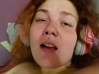 Chubby Ginger Gamer Girl Masturbates