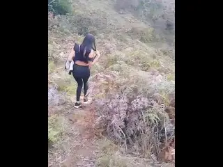 La Encuentro Sola En El Bosque y Terminamos Fumando y Follando En Público P1