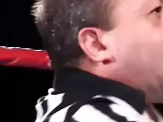Midget and 2 Fatties fuck  in the ring
