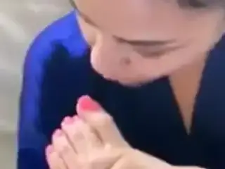 self foot licking girl
