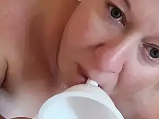 LISA BELLA SWALLOWS PISS WITH FUNNEL