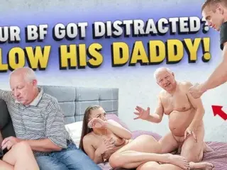 DADDY4K. Old man has troubles with computer but not with his