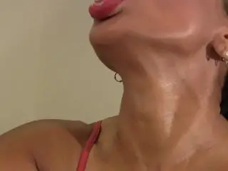 Jasmine Shy - Neck Fetish Gulping Water And Sucking Dildo