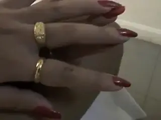 2 thai girls toe wiggle tease