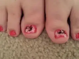 Lateshay sexy red toe nails
