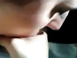 Car blowjob and unexpected cumshot