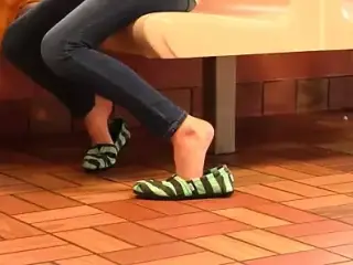 Chasity Toms shoeplay barefoot restaurant Full Video