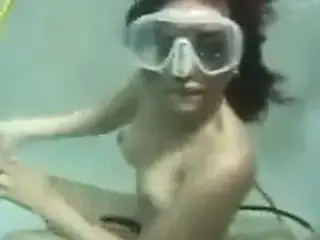 Spitting cum and scuba mask clearing