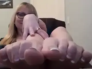 Milf hot french pedicure 2