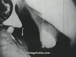 Painter Seduces and Fucks a Single Girl (1920s Vintage)