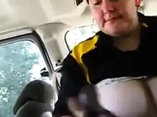 Big Boobs Amateur from Pittsburgh swallows BBC in car