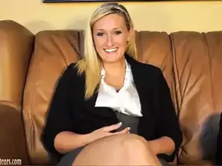 Pretty amateur does it all on the casting couch