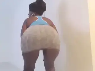 Ebony Sexy Dance Tease