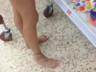 Remove shoes and Barefoot Shopping