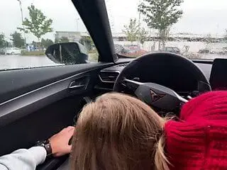 Sloppy handjob in a car in supermarket parking lot - public