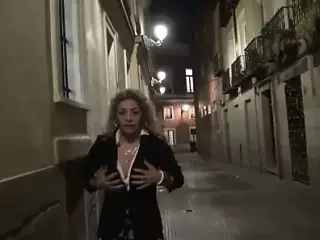 Vanesa wants to catch cocks in the middle of the street