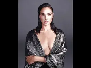 Gal Gadot fap challenge