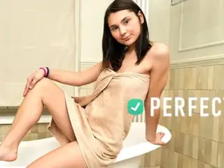 Come Take a Shower with Me! Stella Jegante for Perfect18