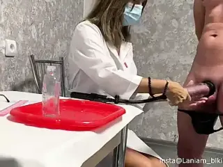 Mature cougar doctor vacuum cock medical examination semen analysis