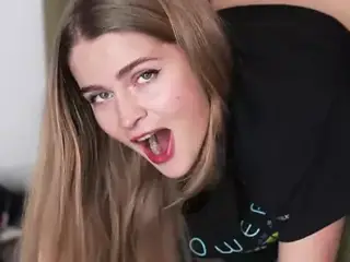 Sexy TikTok star catches her stepbrother jerking off and fucks him - Kate Kravets