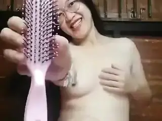 Hot Asian pussy girl show her body