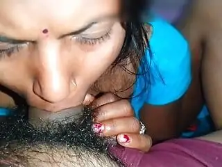 Desi Bhabhi cum in mouth 👄 Cum Eating indian bhabhi