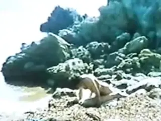 greek porn magkes kai pornes (1984)