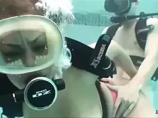 Katie Cummings – Underwater Scuba Sex
