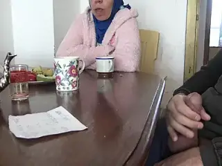 CHOUHA!!! FADIHA!!! I show my dick to my friends moroccan granny!!!