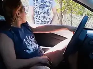 Flashing pussy in a car