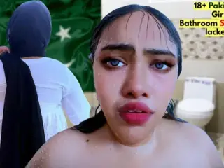 (Bathroom Sex Mms) 18 Year Old Cute Muslim Girl From Lahore Takes A Shower In The Bathroom. Then A Stranger Walks In & Fucks Her