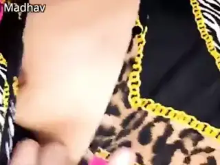 Indian College Girl in Hot Sex Video with Boyfriend