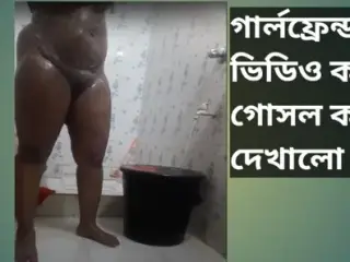 girl friend take shower & everything show live at video call  garl phrend nahaatee hai aur sab kuchh veediyo kol par