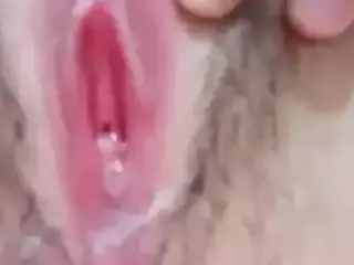 Horny Pinay Girl 18yo Virgin Pussy Orgasm after Fingering Her Wet Pussy