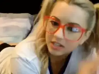 Lexi Belle chats on Cam Webcam