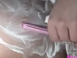 Tabatha shaving pubic hair