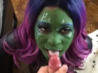 Gamora Gags On Quill’s Cock : Cosplay Facefuck, Deepthroat Throatfuck Blowjob